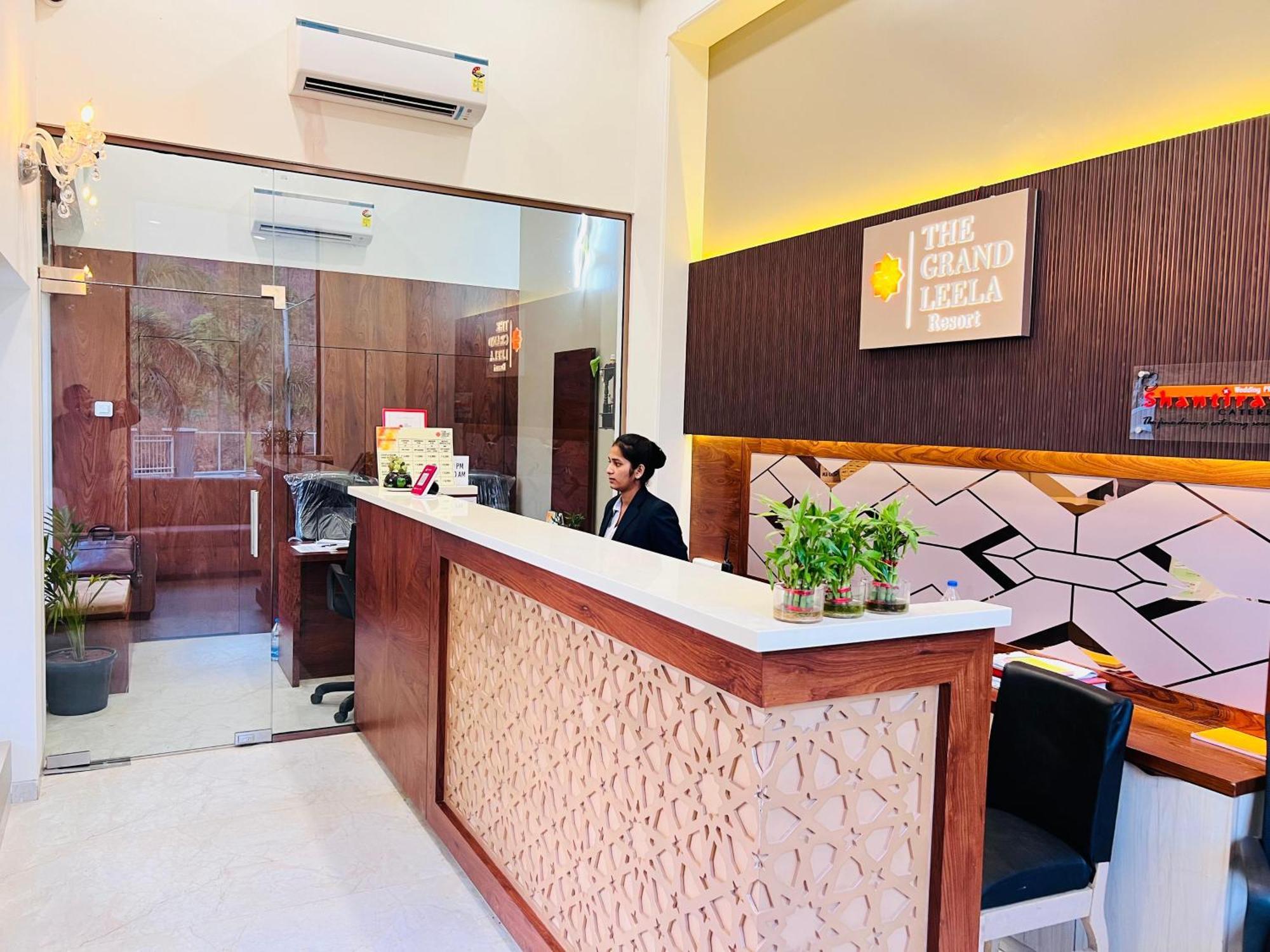 קופולי The Grand Leela Resort מראה חיצוני תמונה