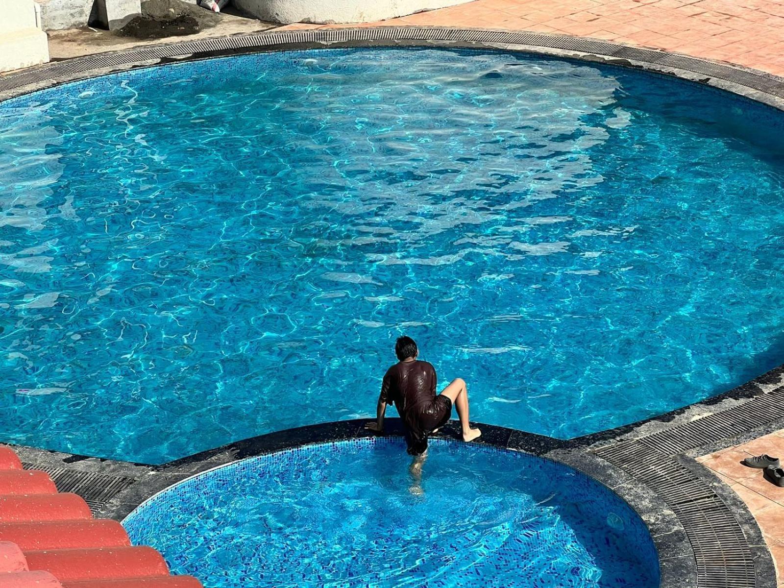 קופולי The Grand Leela Resort מראה חיצוני תמונה