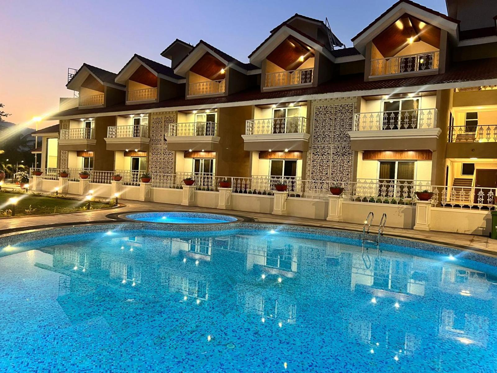 קופולי The Grand Leela Resort מראה חיצוני תמונה