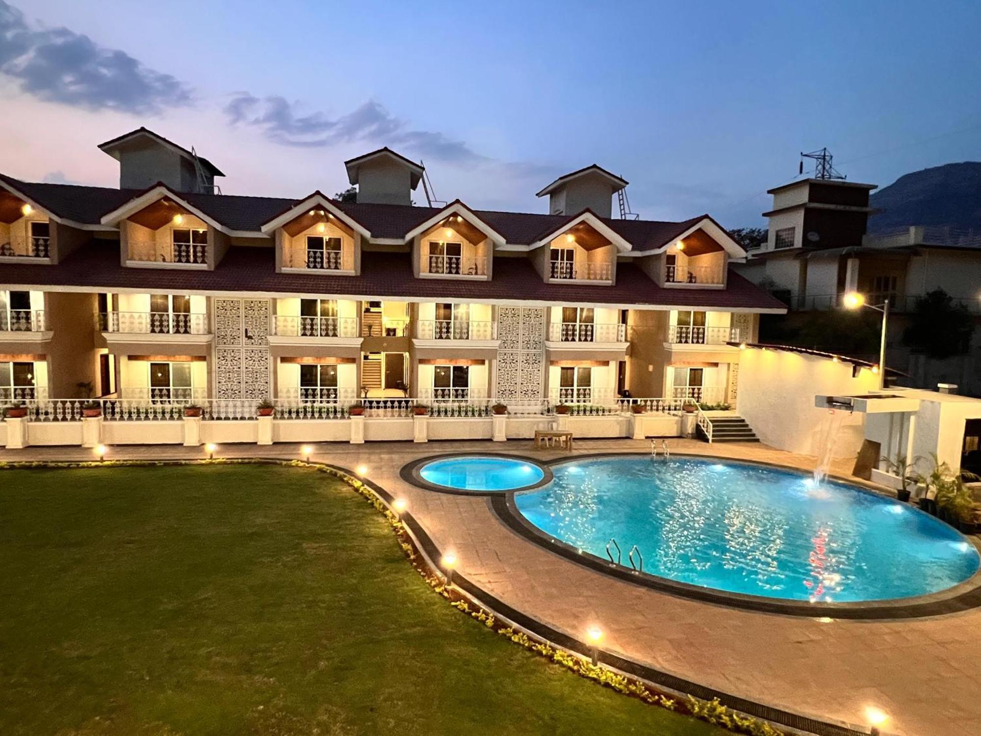 קופולי The Grand Leela Resort מראה חיצוני תמונה
