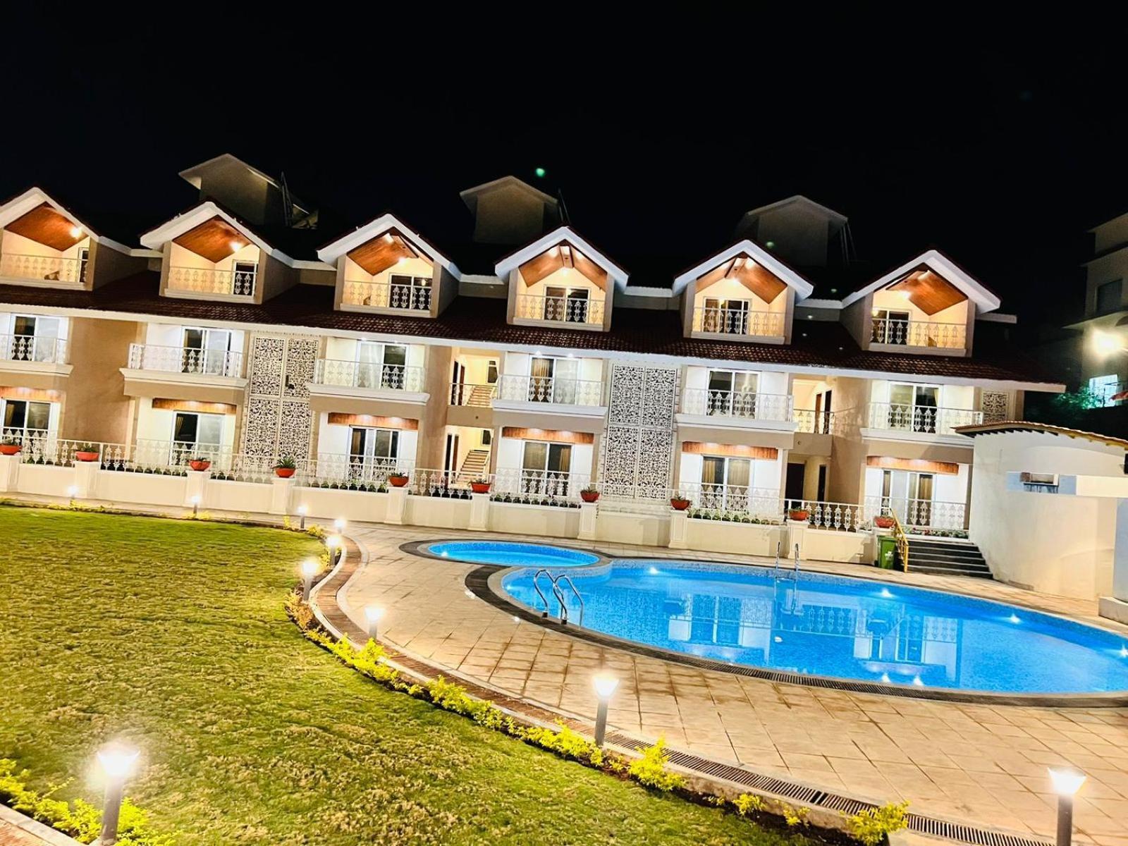 קופולי The Grand Leela Resort מראה חיצוני תמונה